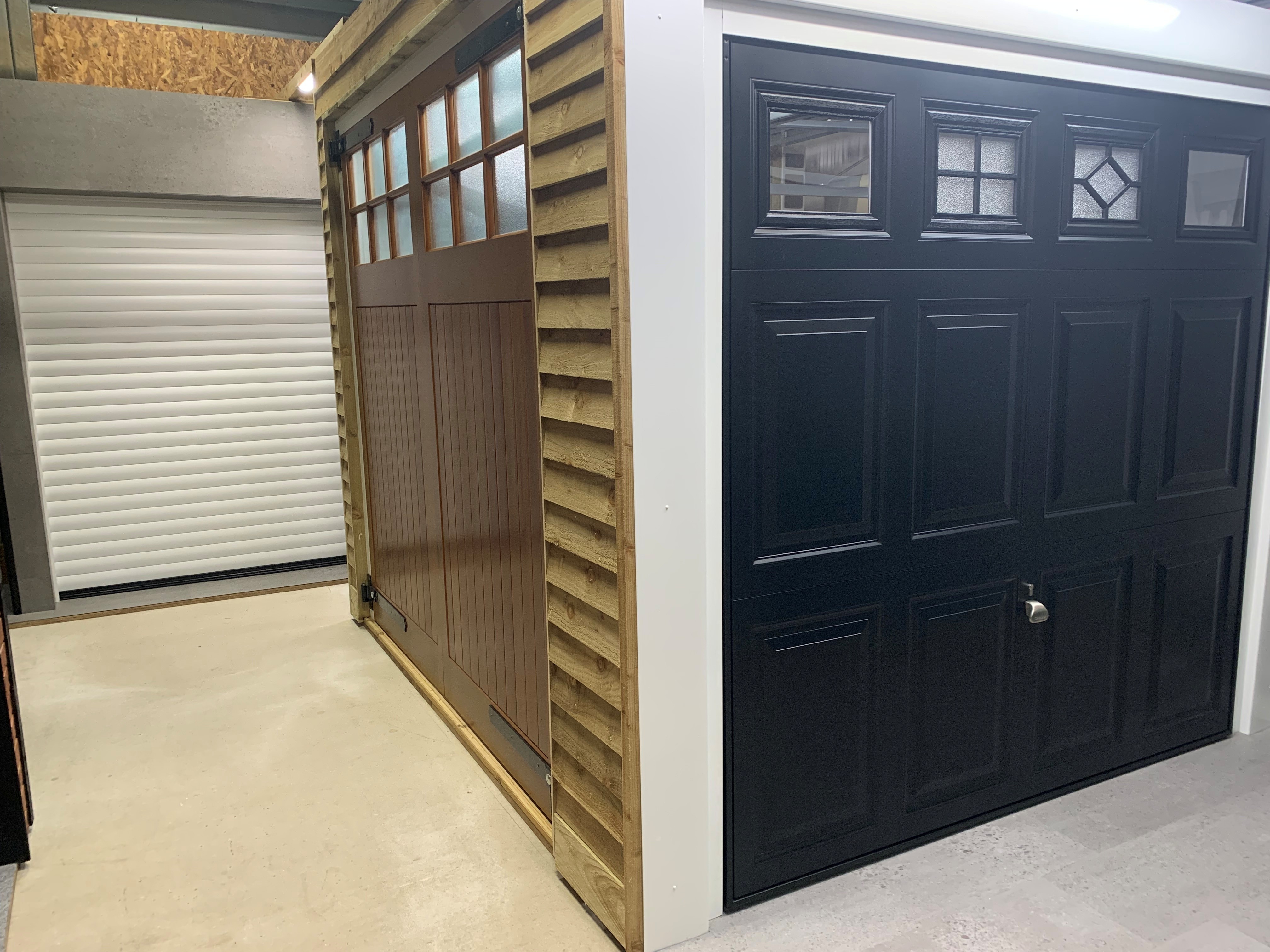 Hormann Rollmatic T White, Cedar Doors Edale Golden Oak, Garador BeaumontJet Black with windows installation service in in High Wycombe, Amersham & Beaconsfield Hormann Rollmatic T White, Cedar Doors Edale Golden Oak, Garador BeaumontJet Black with windows